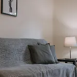 Hb Modern