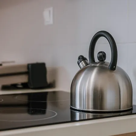 アパート Hb Modern トロン