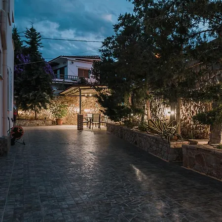 Hb Modern アパート トロン