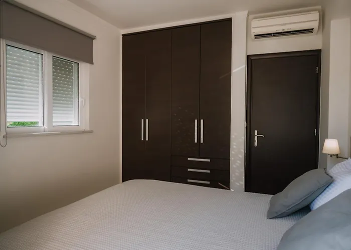 Hb Modern * Τολό